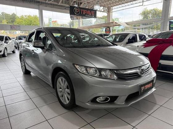HONDA CIVIC 1.8 LXS 16V FLEX 4P MANUAL